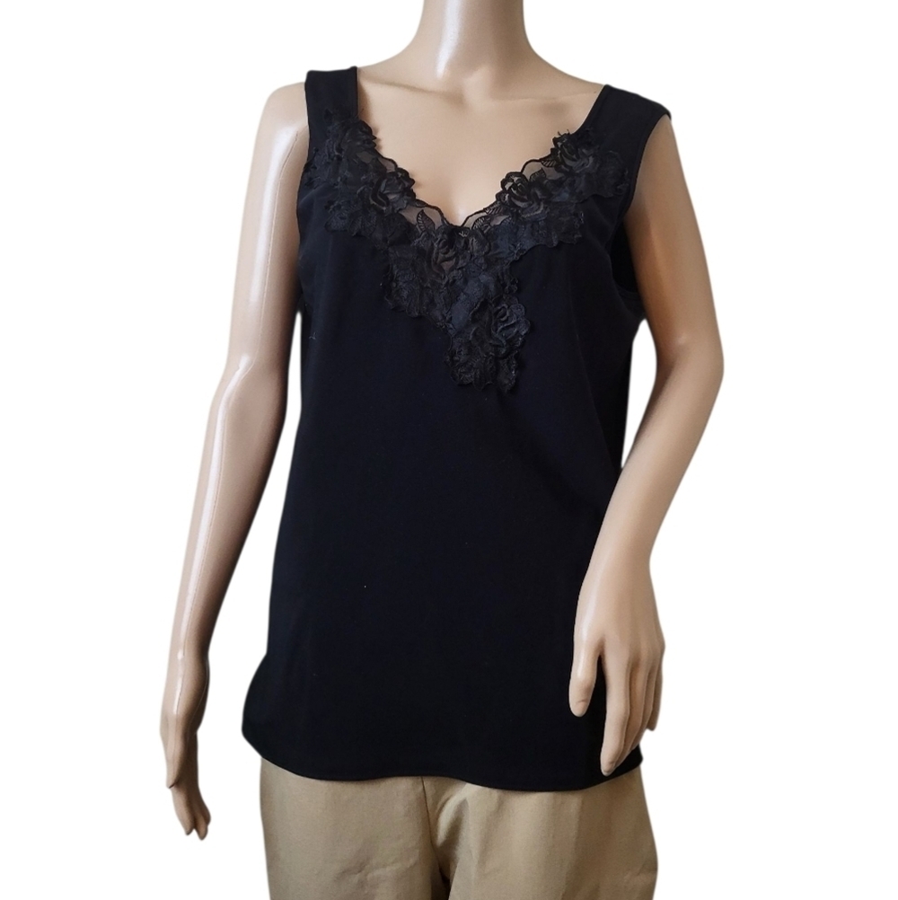 Black Sleeveless V Neck Floral Lace Top